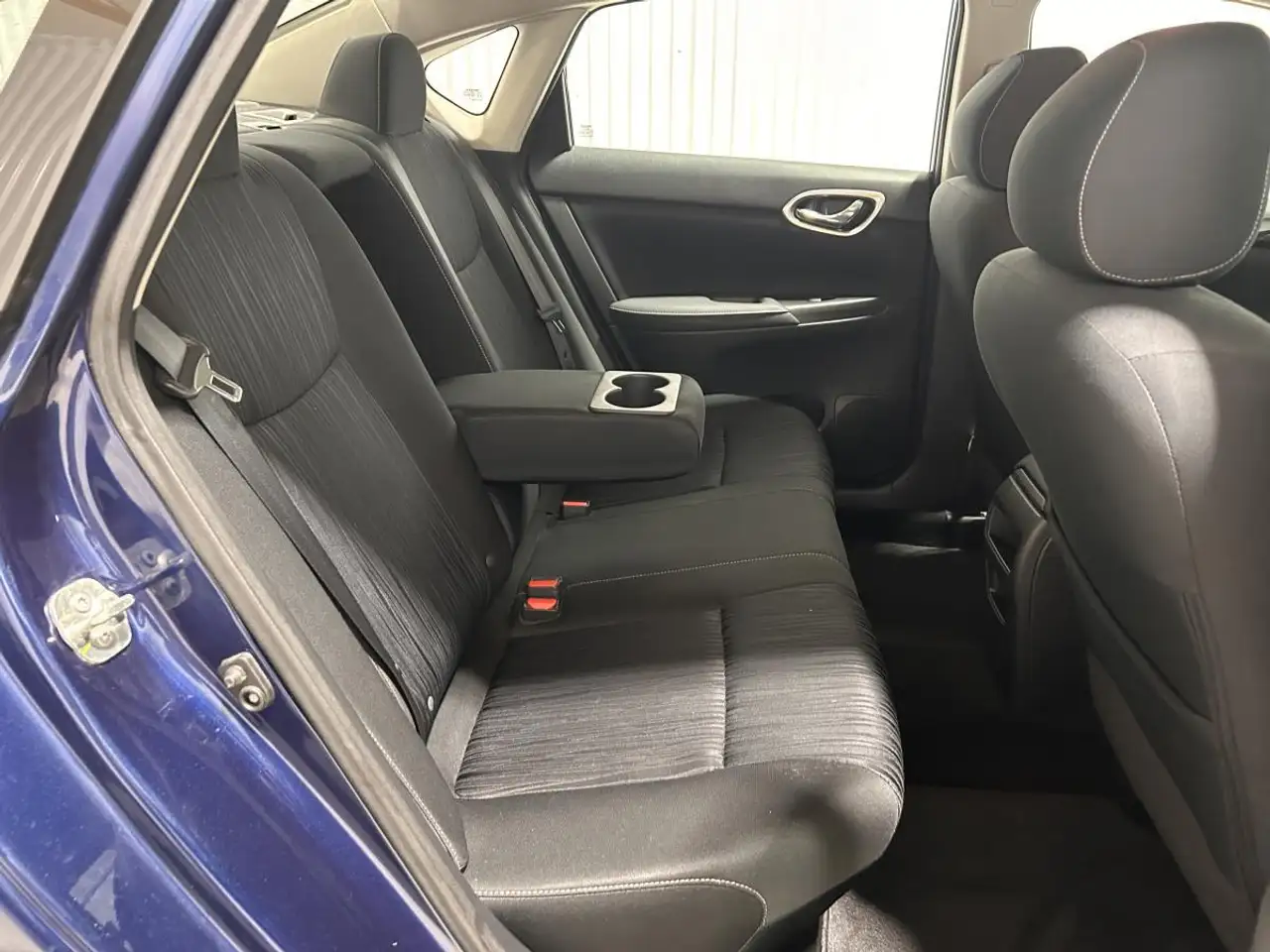 Nissan Sentra photo Nissan Sentra