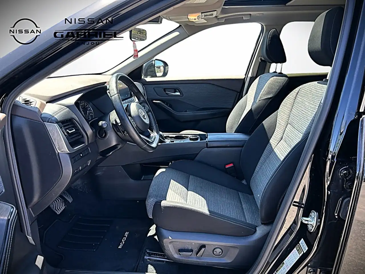 Nissan Rogue photo Nissan Rogue