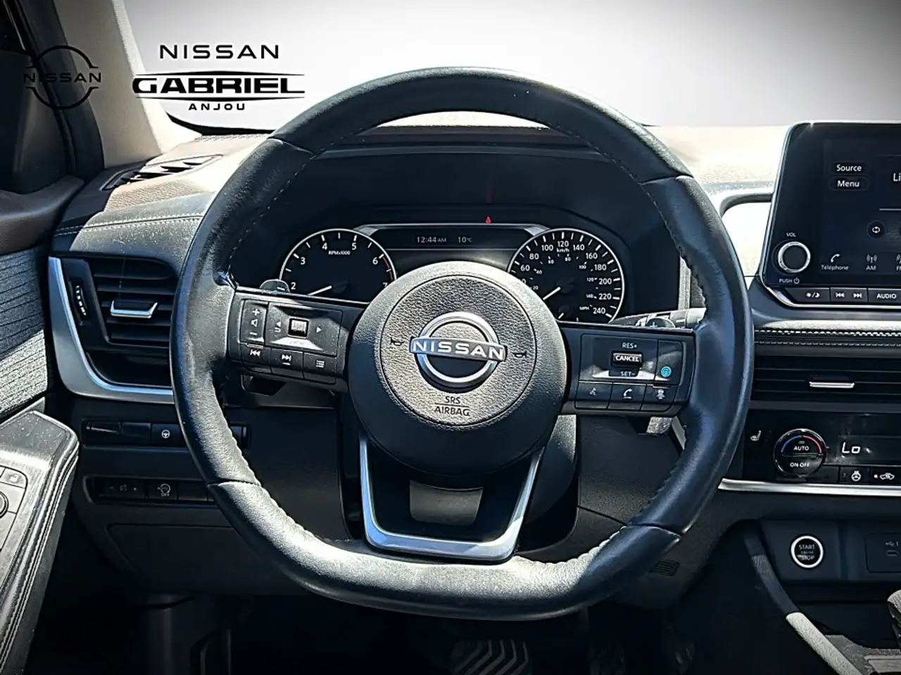 Nissan Rogue photo Nissan Rogue