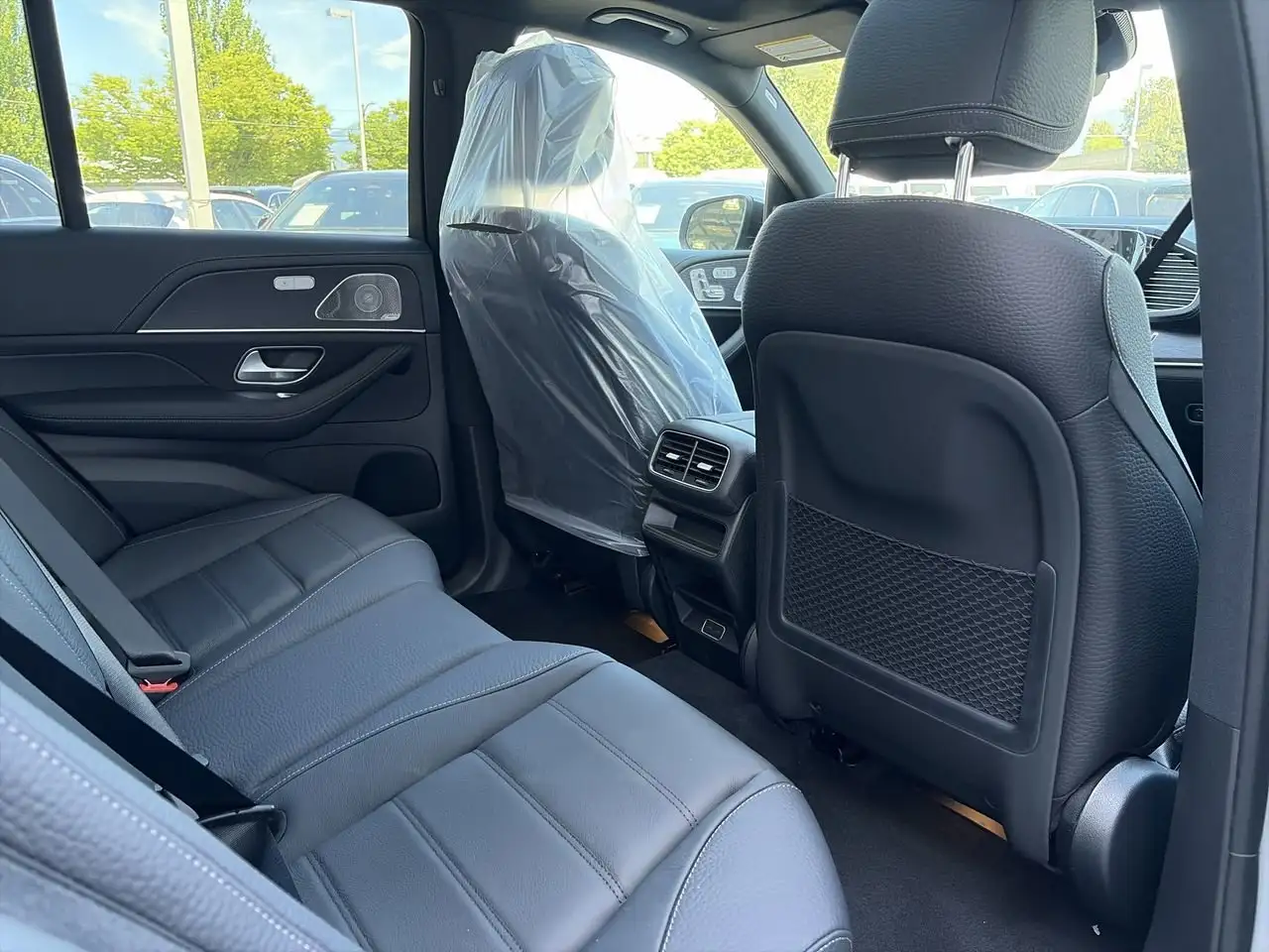 Mercedes-Benz GLE снимка Mercedes-Benz GLE