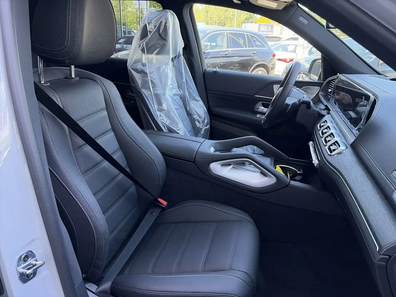 Mercedes-Benz GLE снимка Mercedes-Benz GLE