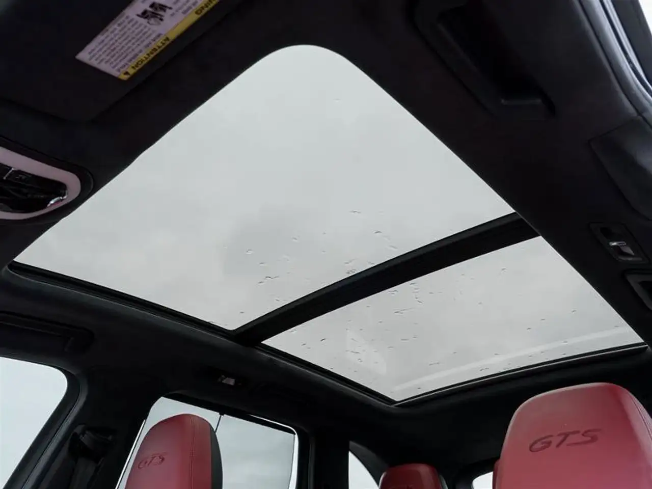 Porsche Cayenne снимка Porsche Cayenne