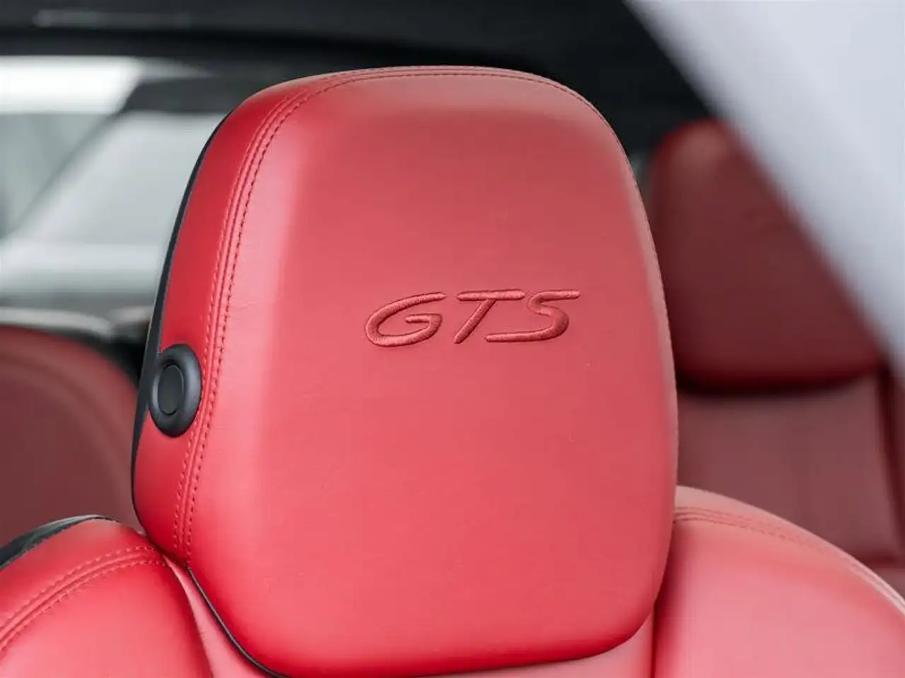 Porsche Cayenne снимка Porsche Cayenne