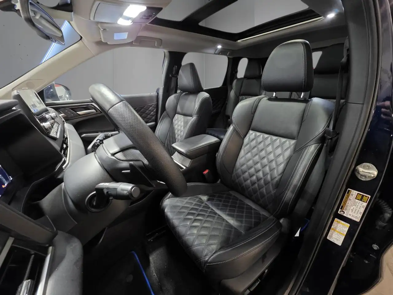 Mitsubishi Outlander снимка Mitsubishi Outlander
