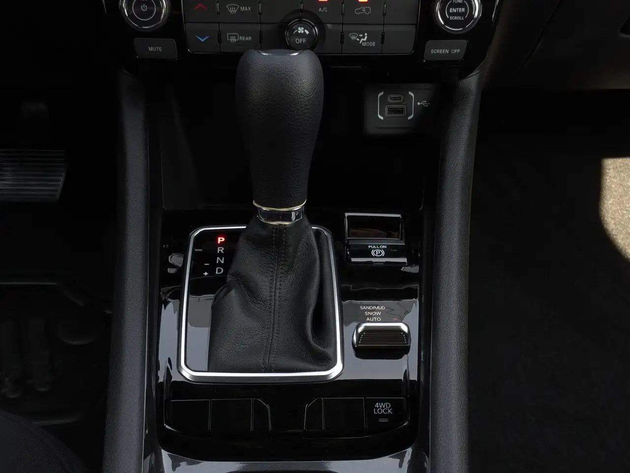 Jeep Compass photo Jeep Compass