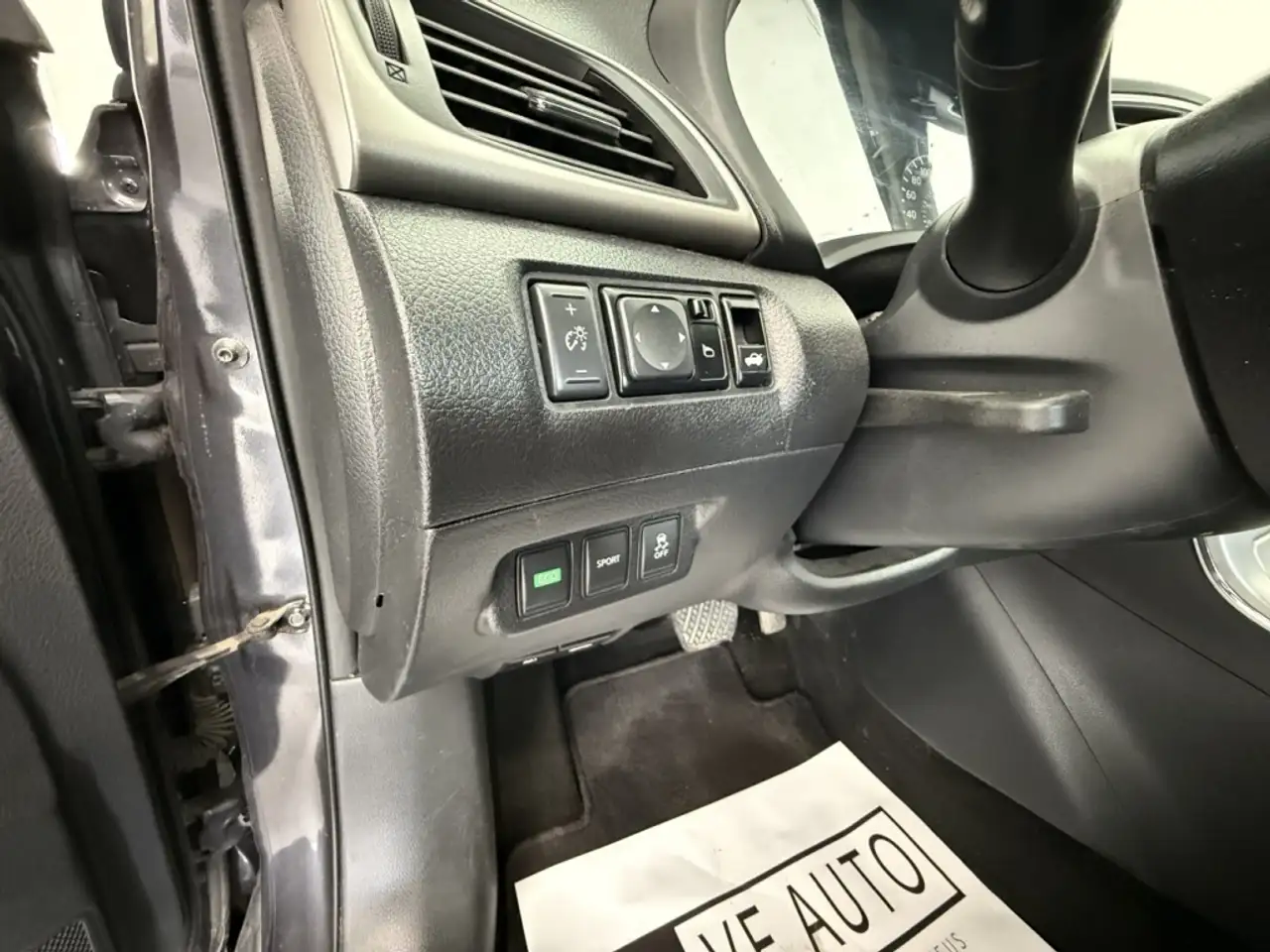 Nissan Sentra photo Nissan Sentra