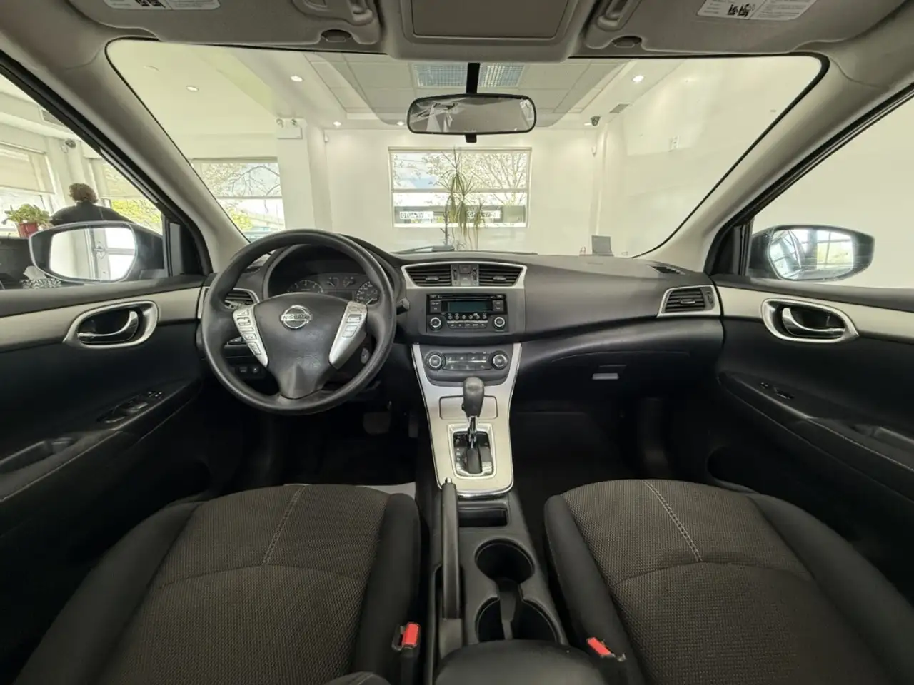 Nissan Sentra photo Nissan Sentra