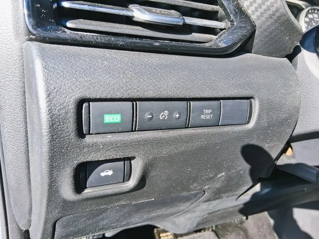 Nissan Sentra снимка Nissan Sentra