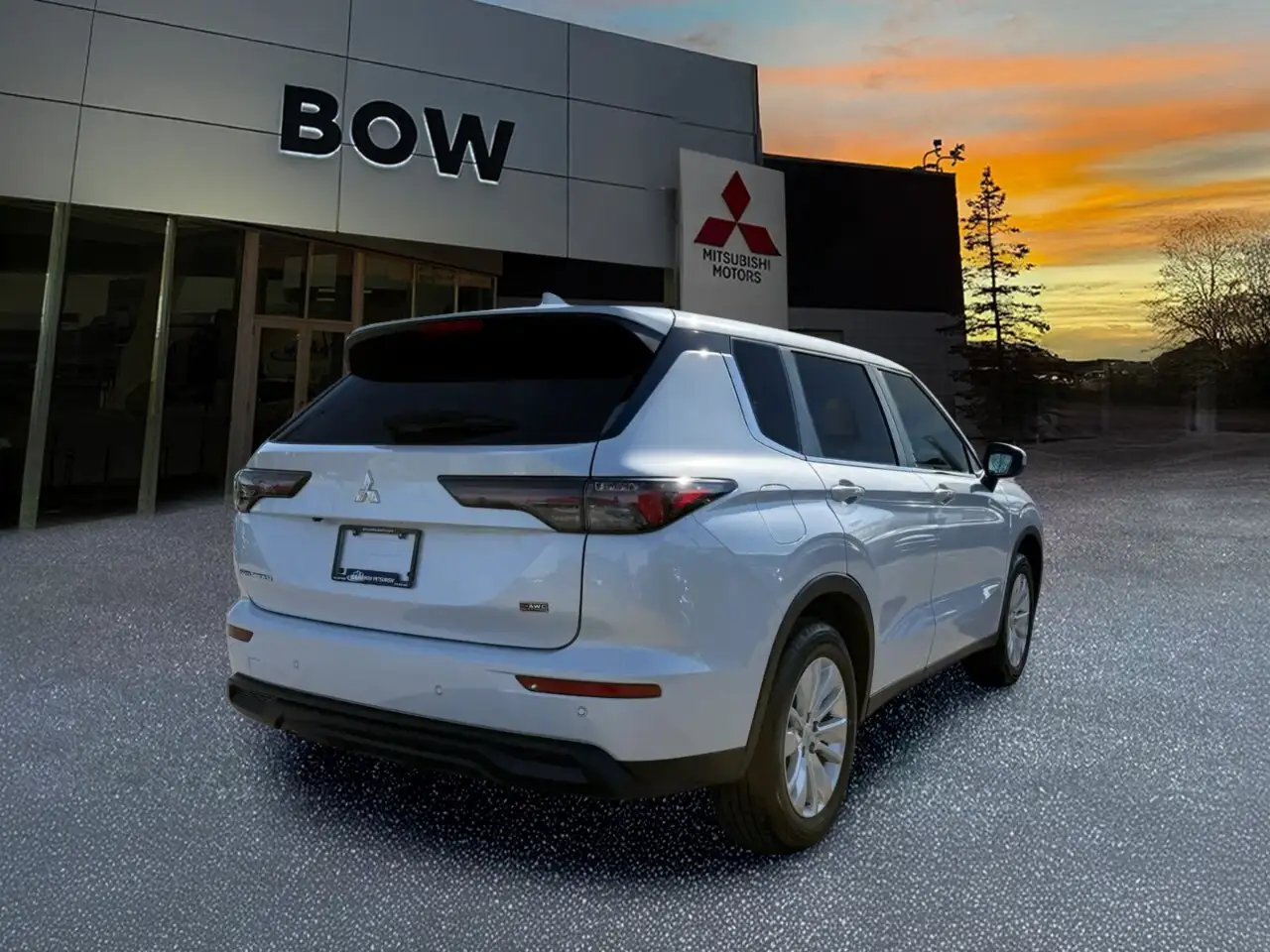 Mitsubishi Outlander снимка Mitsubishi Outlander