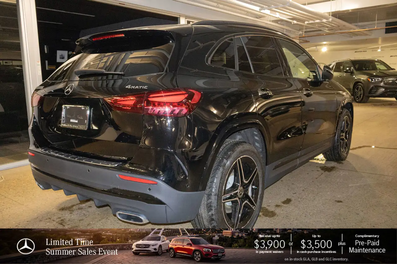 Mercedes-Benz GLA снимка Mercedes-Benz GLA