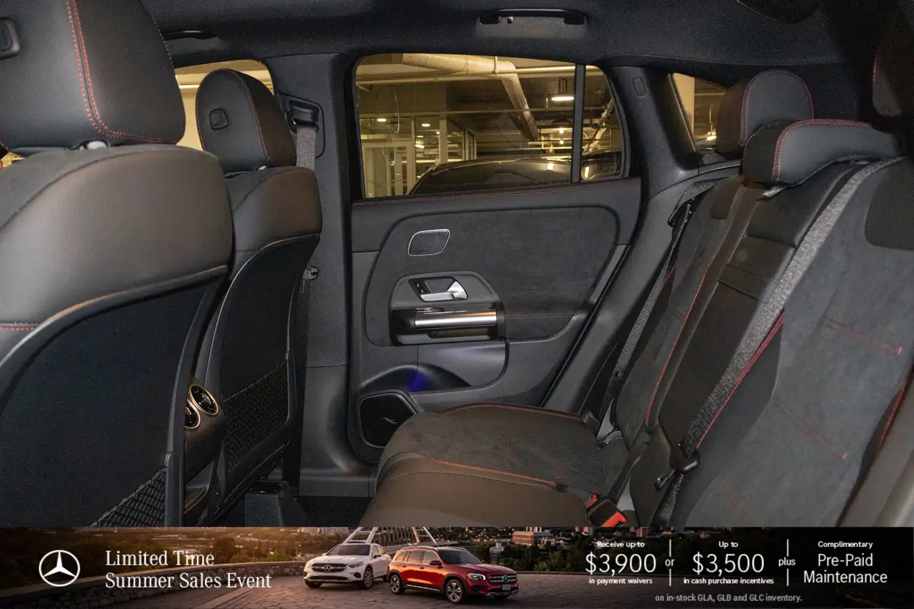 Mercedes-Benz GLA снимка Mercedes-Benz GLA