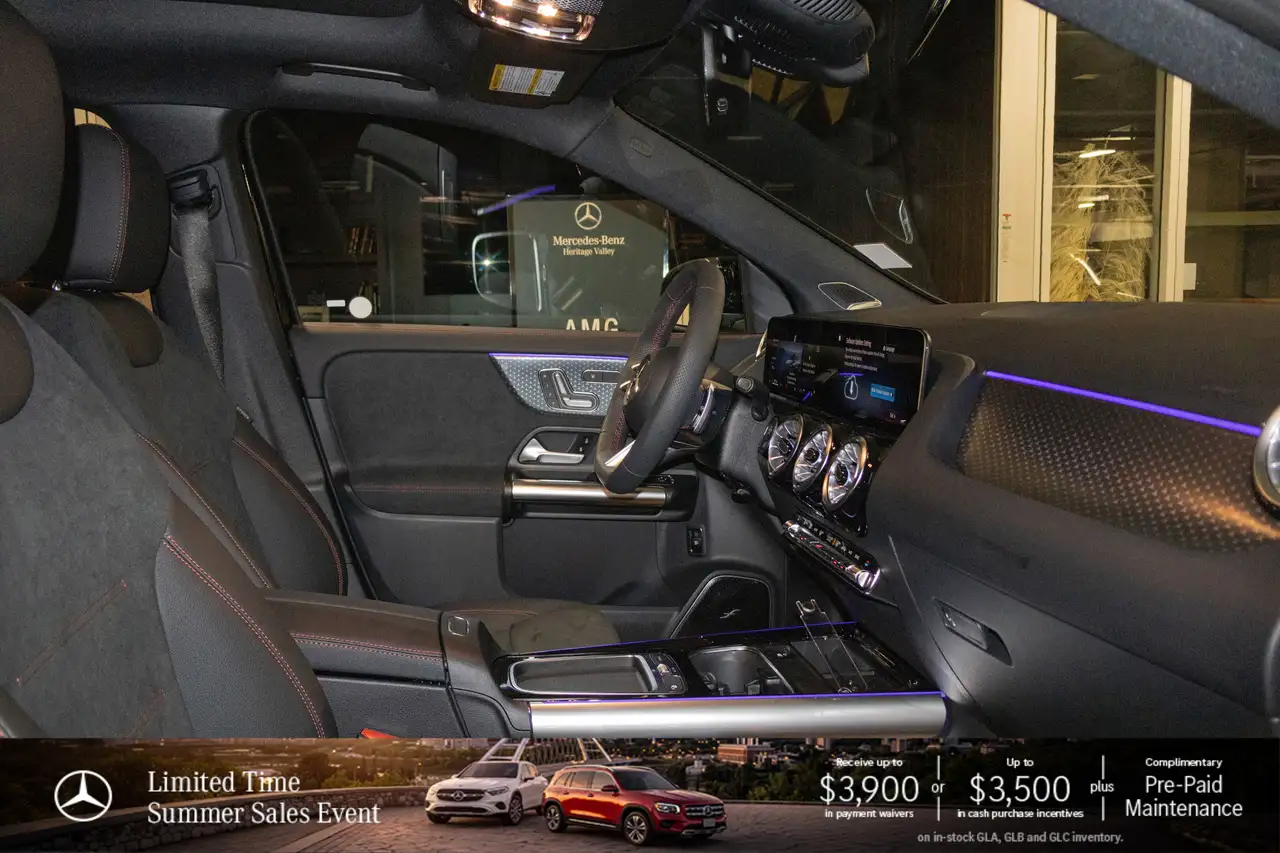 Mercedes-Benz GLA снимка Mercedes-Benz GLA