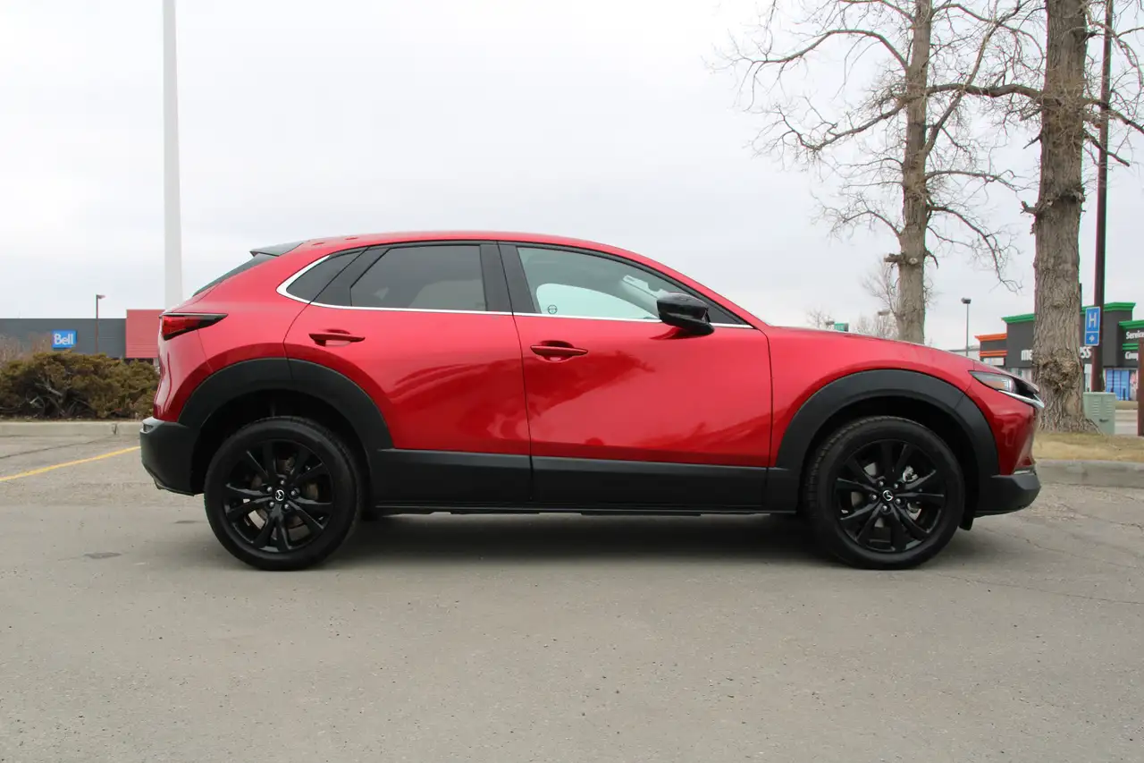 Mazda CX-30 photo Mazda CX-30