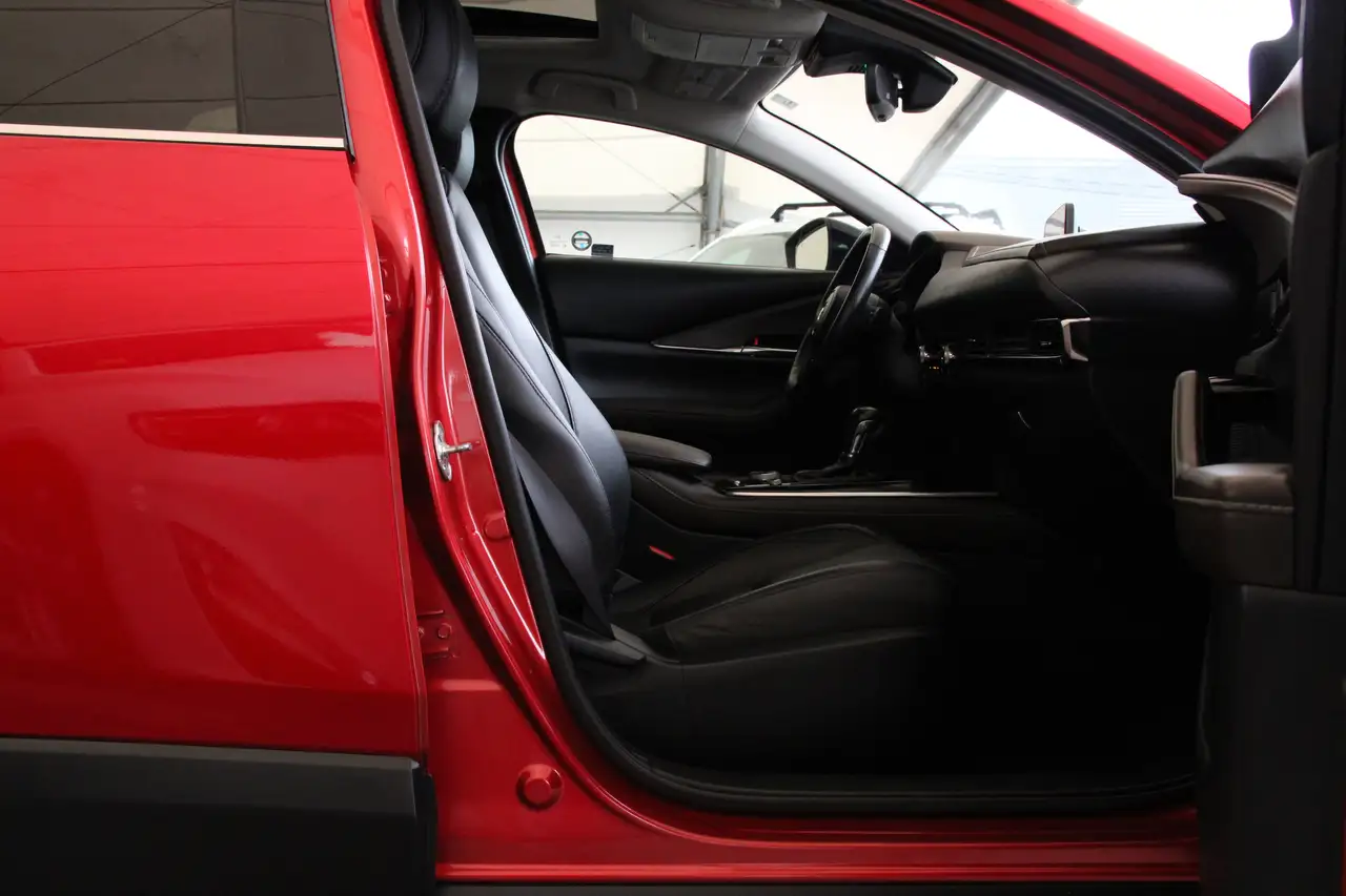 Mazda CX-30 photo Mazda CX-30