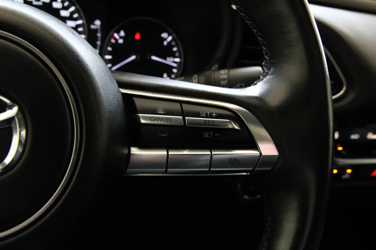 Mazda CX-30 photo Mazda CX-30