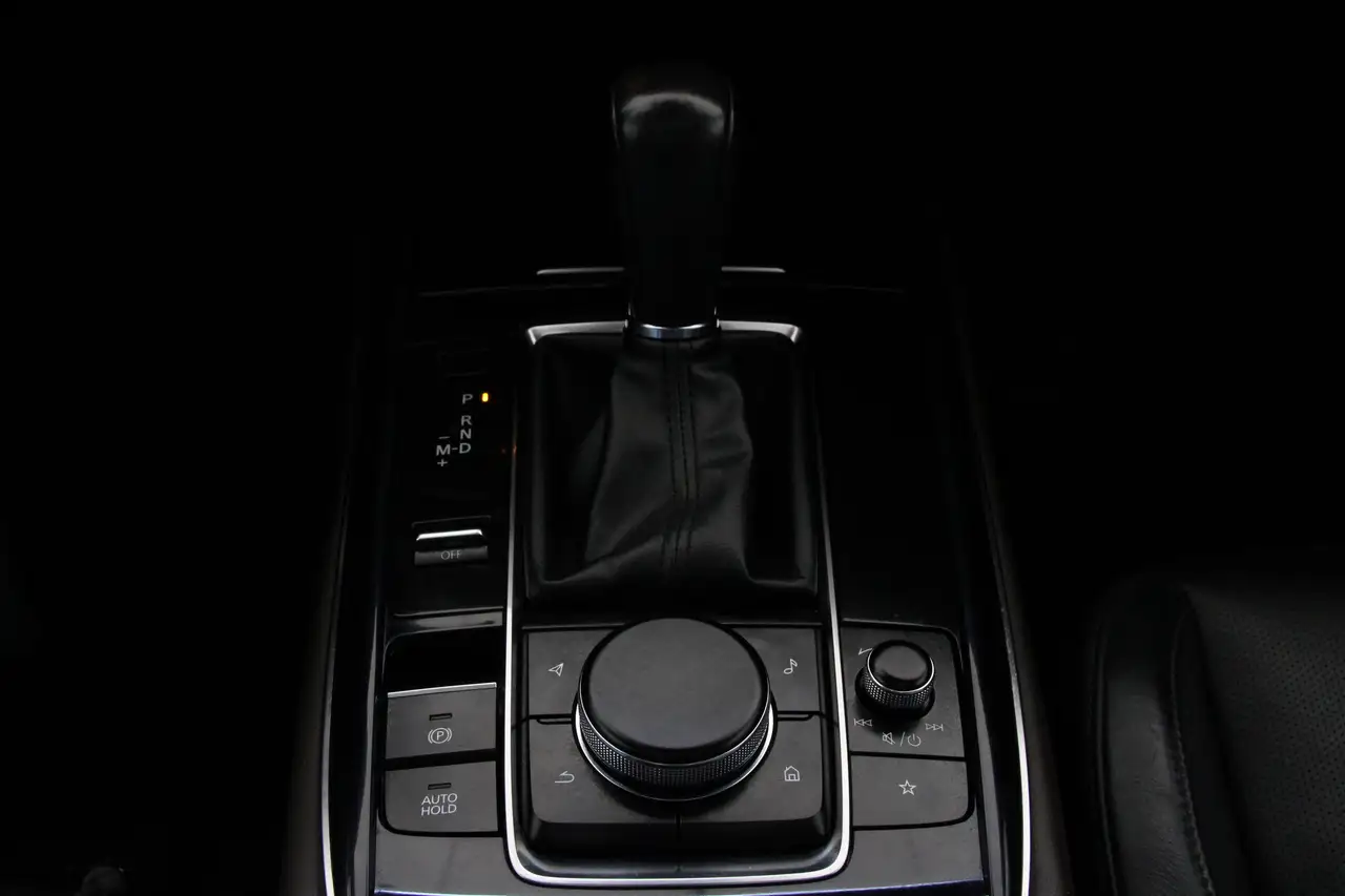 Mazda CX-30 photo Mazda CX-30