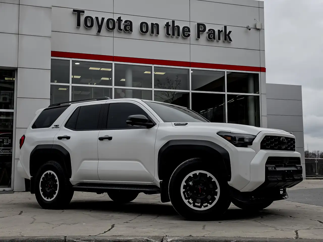 Toyota 4-Runner снимка Toyota 4-Runner