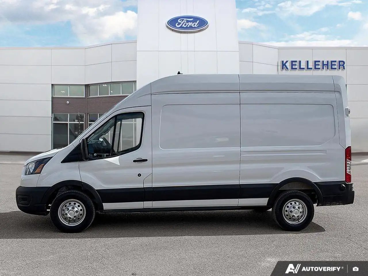 Ford Transit Cargo Van снимка Ford Transit Cargo Van