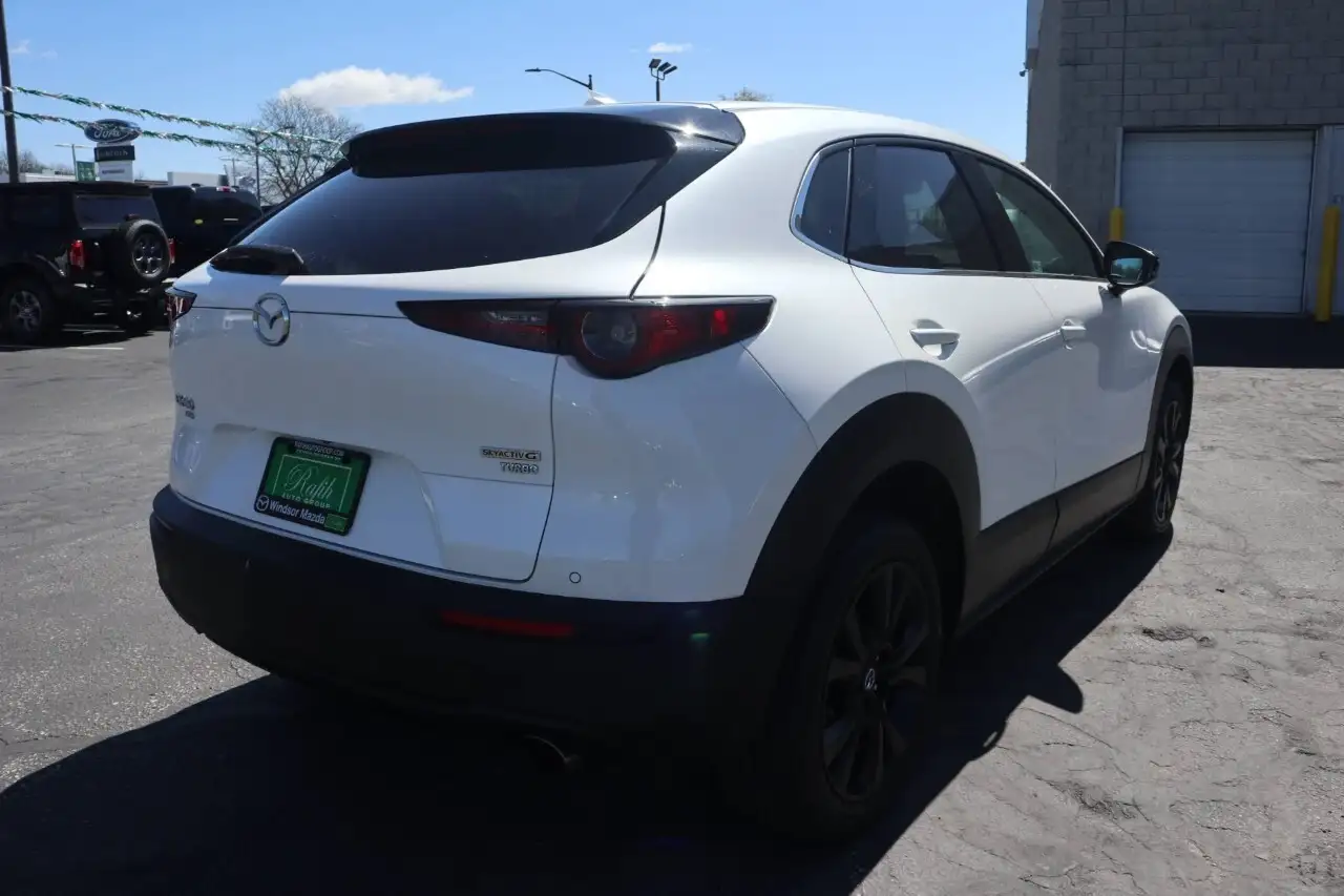 Mazda CX-30 снимка Mazda CX-30