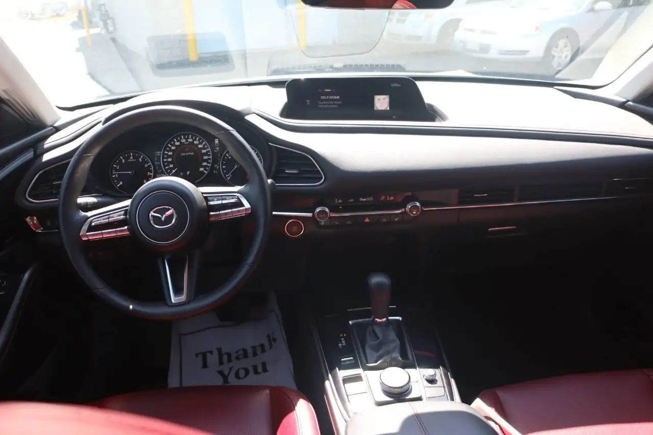 Mazda CX-30 снимка Mazda CX-30