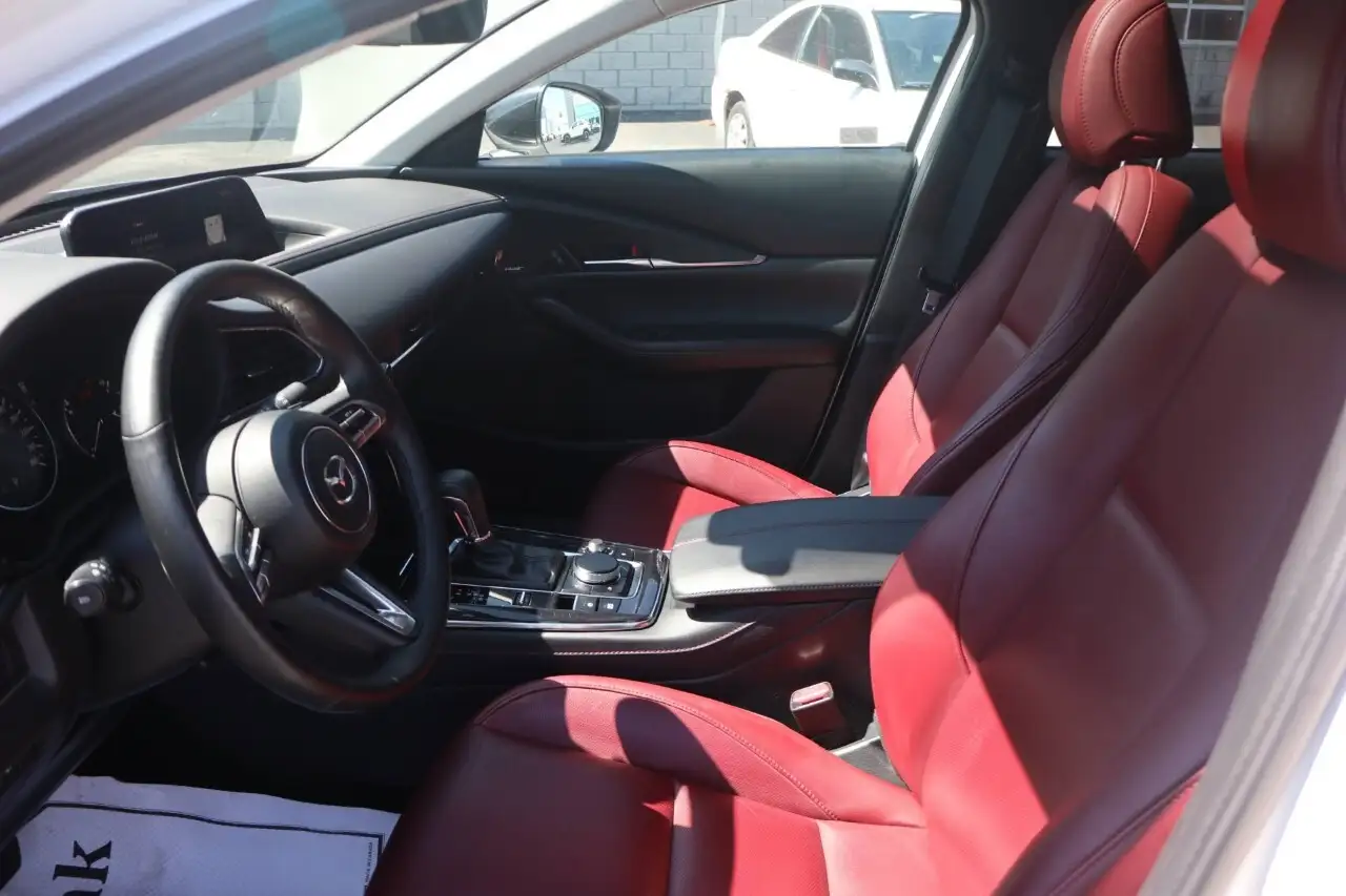 Mazda CX-30 снимка Mazda CX-30