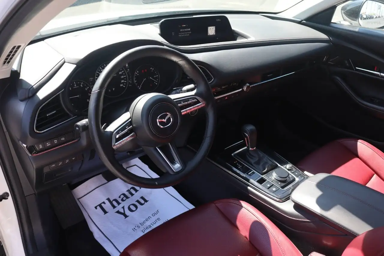 Mazda CX-30 снимка Mazda CX-30