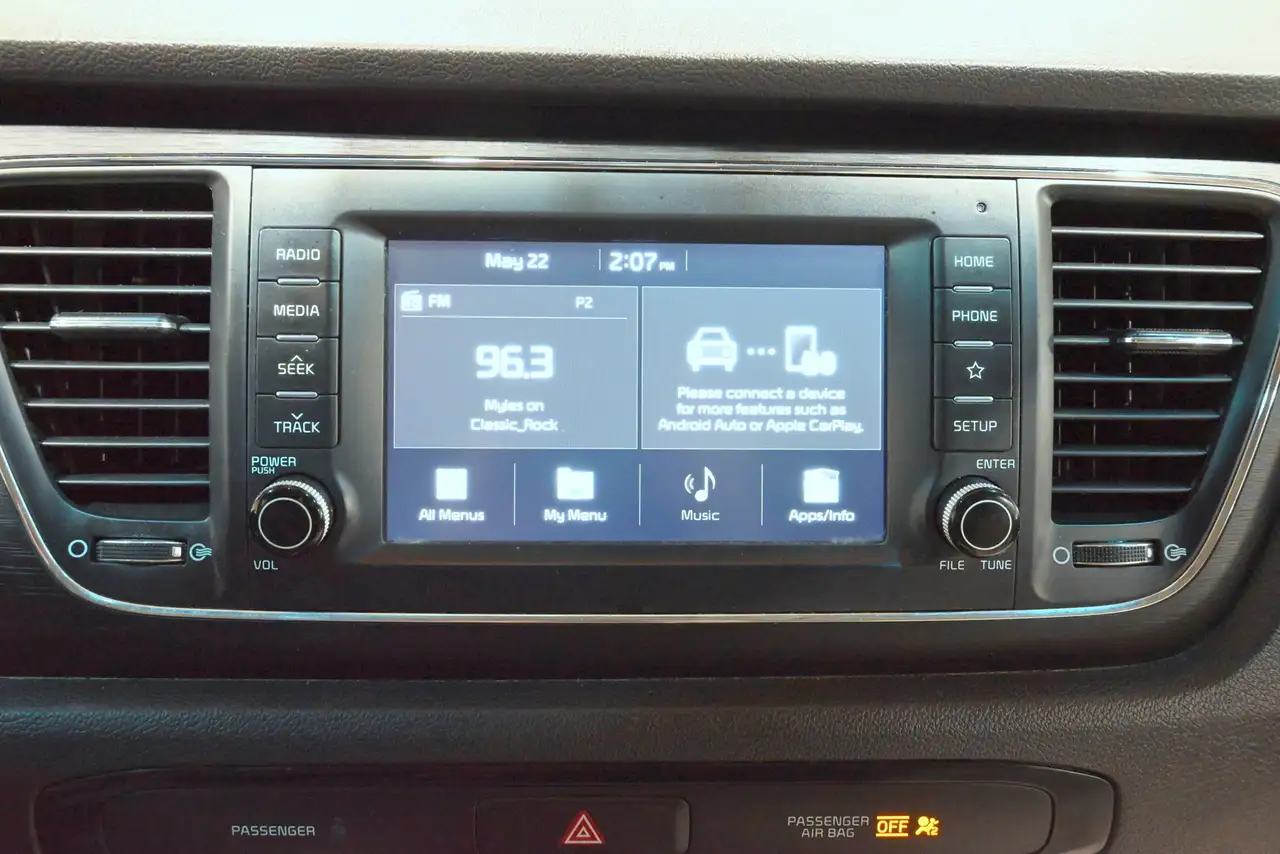 Kia Sedona снимка Kia Sedona