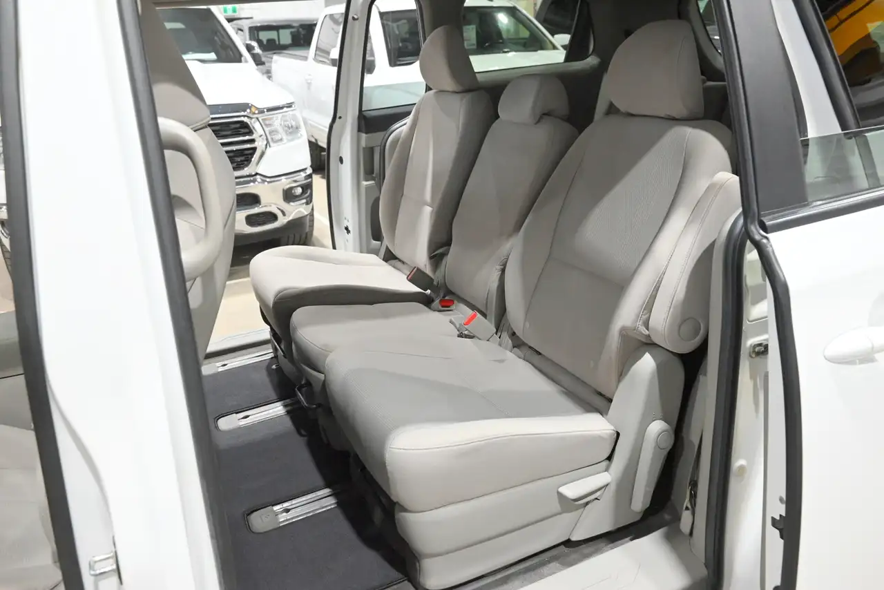 Kia Sedona снимка Kia Sedona