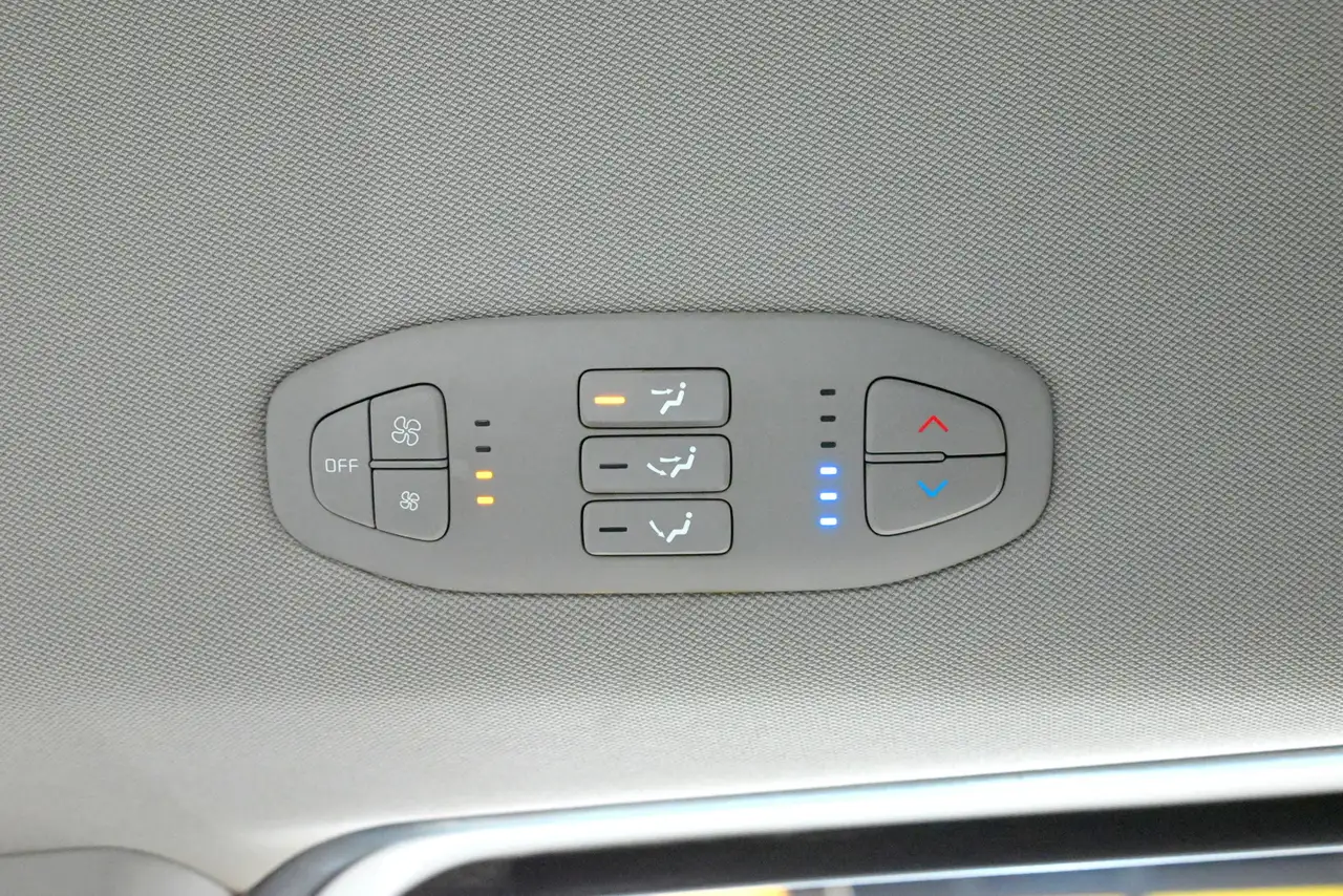 Kia Sedona снимка Kia Sedona