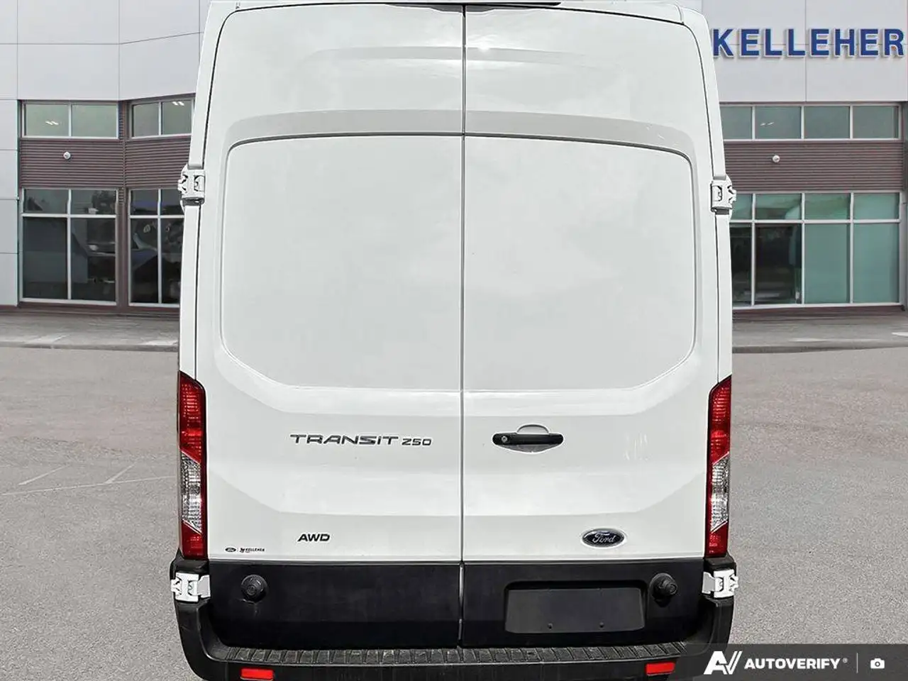 Ford Transit Cargo Van снимка Ford Transit Cargo Van