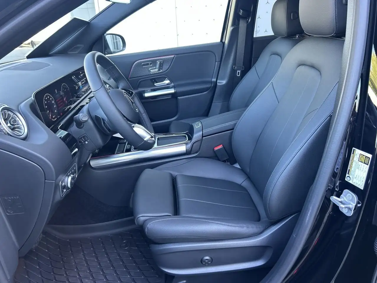 Mercedes-Benz GLA fotografie Mercedes-Benz GLA