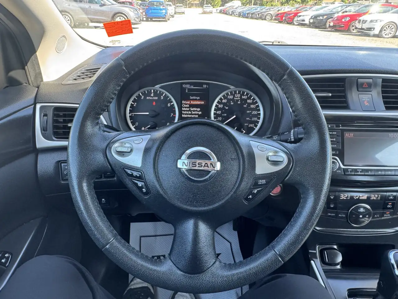 Nissan Sentra fotografie Nissan Sentra