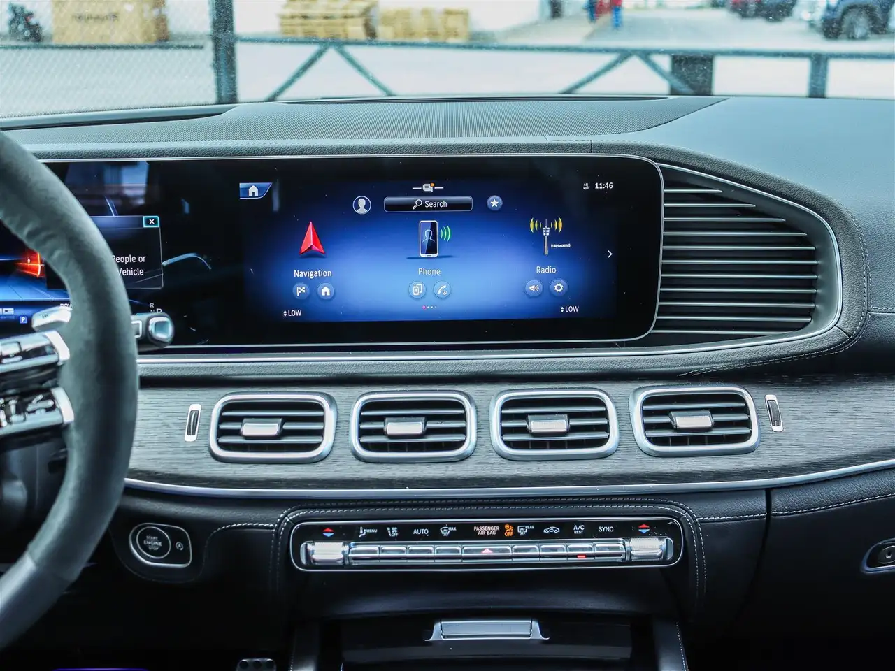 Mercedes-Benz GLE снимка Mercedes-Benz GLE
