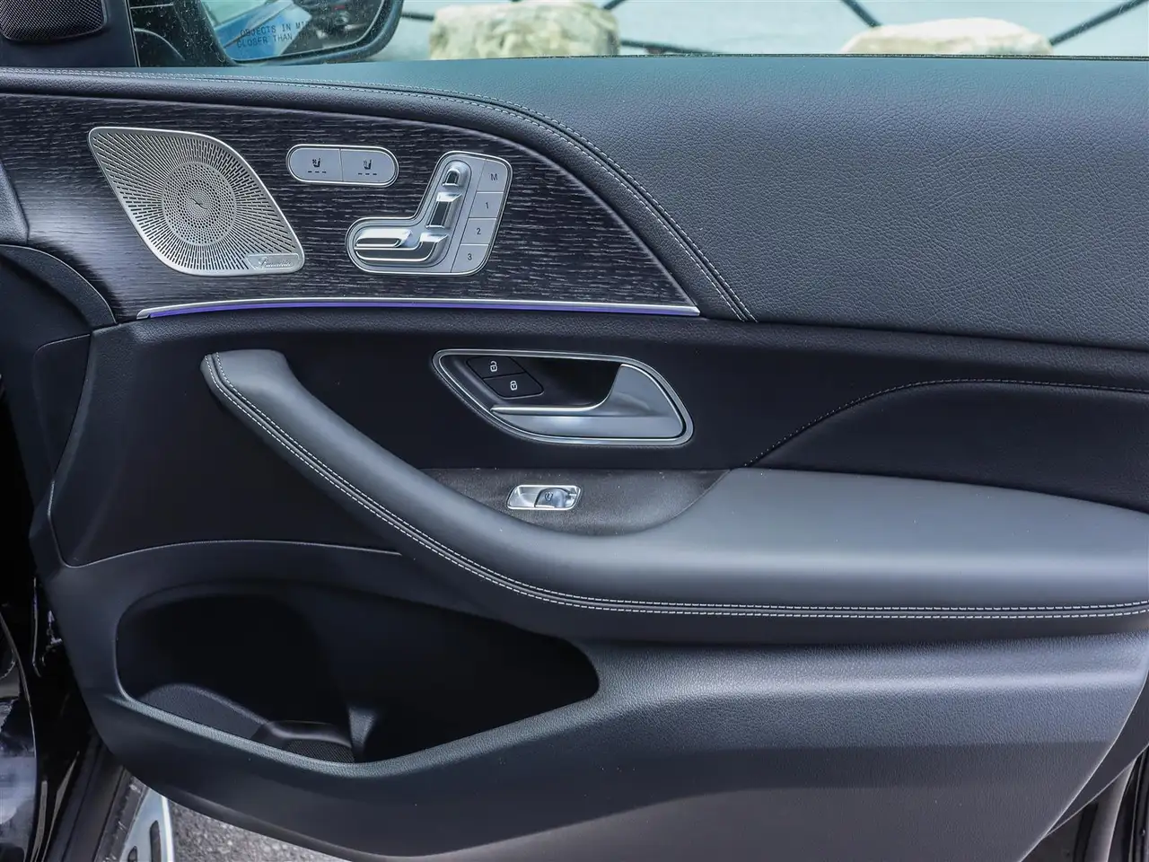Mercedes-Benz GLE снимка Mercedes-Benz GLE