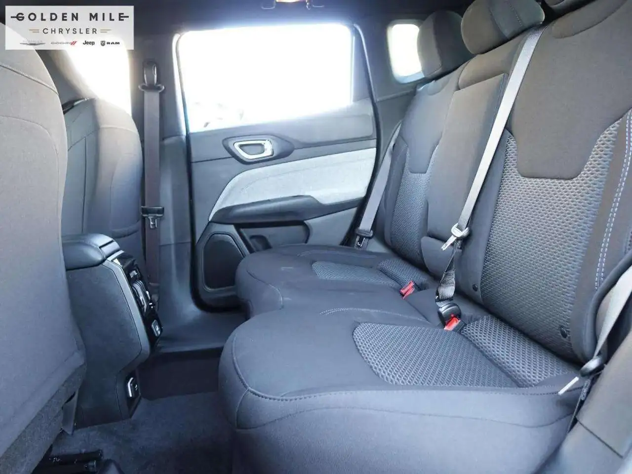 Jeep Compass photo Jeep Compass