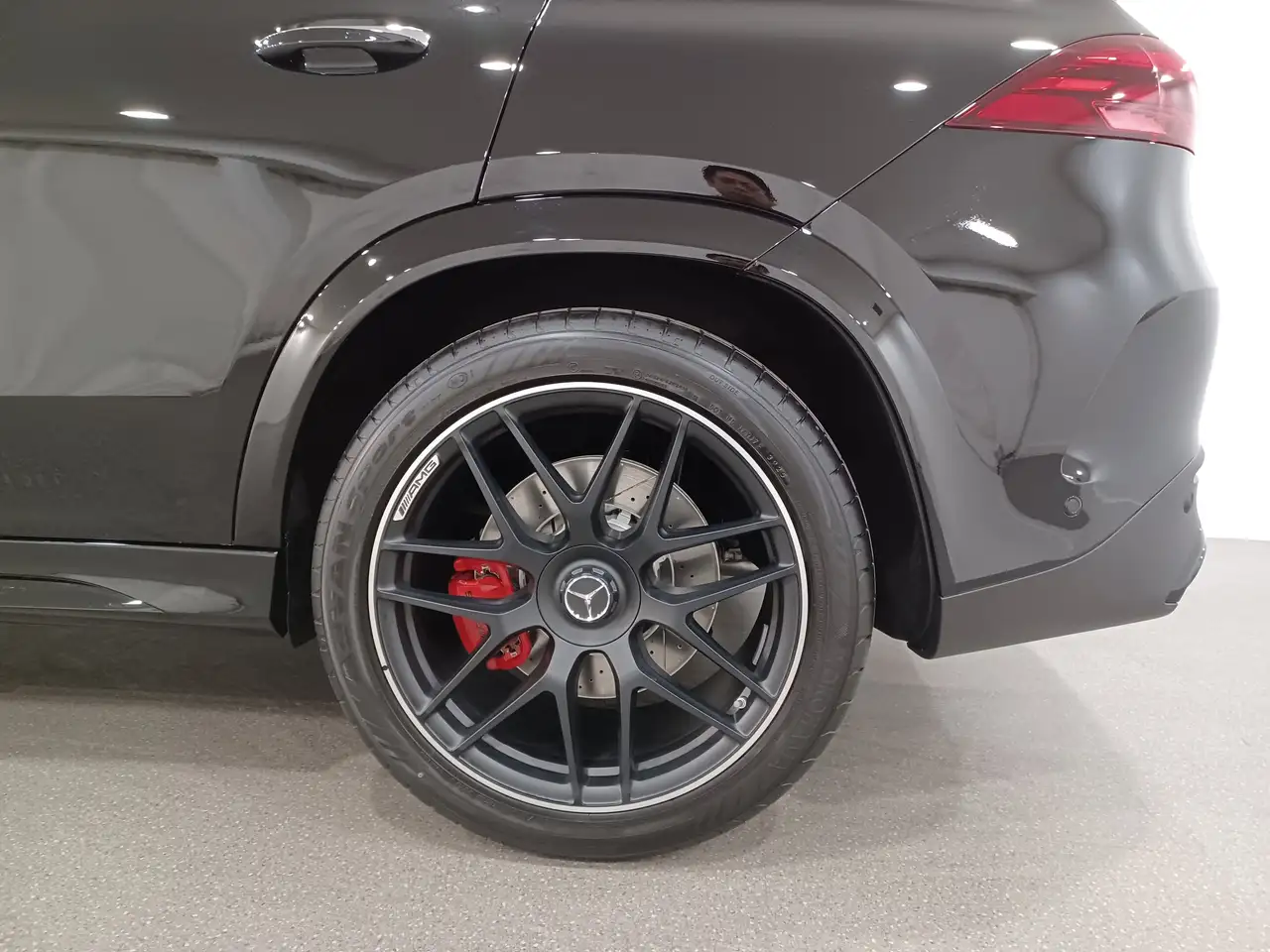 Mercedes-Benz GLE снимка Mercedes-Benz GLE
