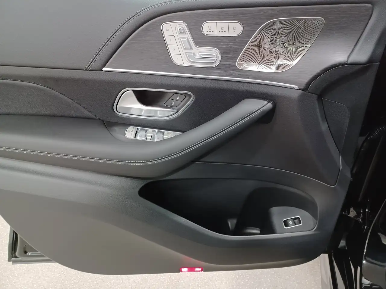 Mercedes-Benz GLE снимка Mercedes-Benz GLE