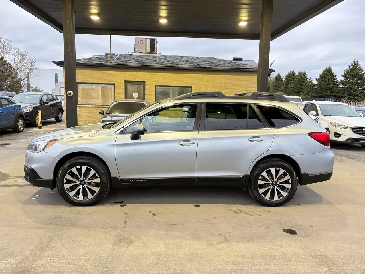 Subaru OUTBACK fotografie Subaru OUTBACK