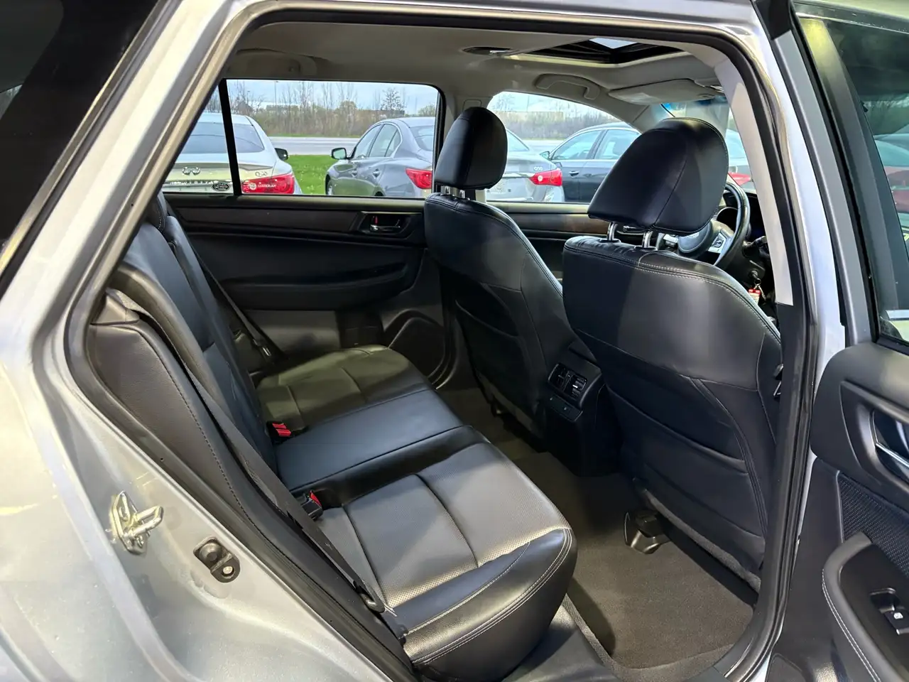 Subaru OUTBACK fotografie Subaru OUTBACK