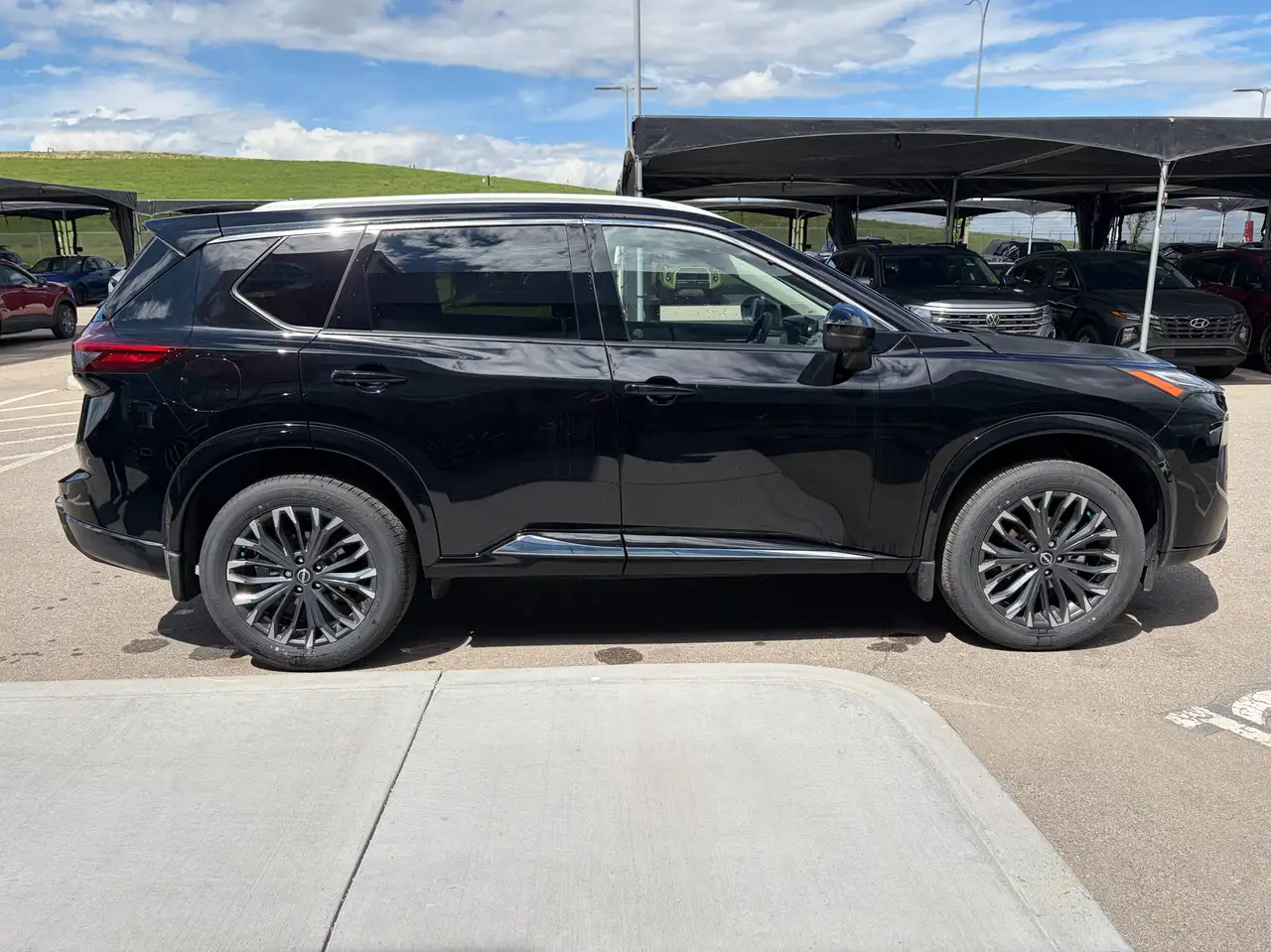 Nissan Rogue photo Nissan Rogue