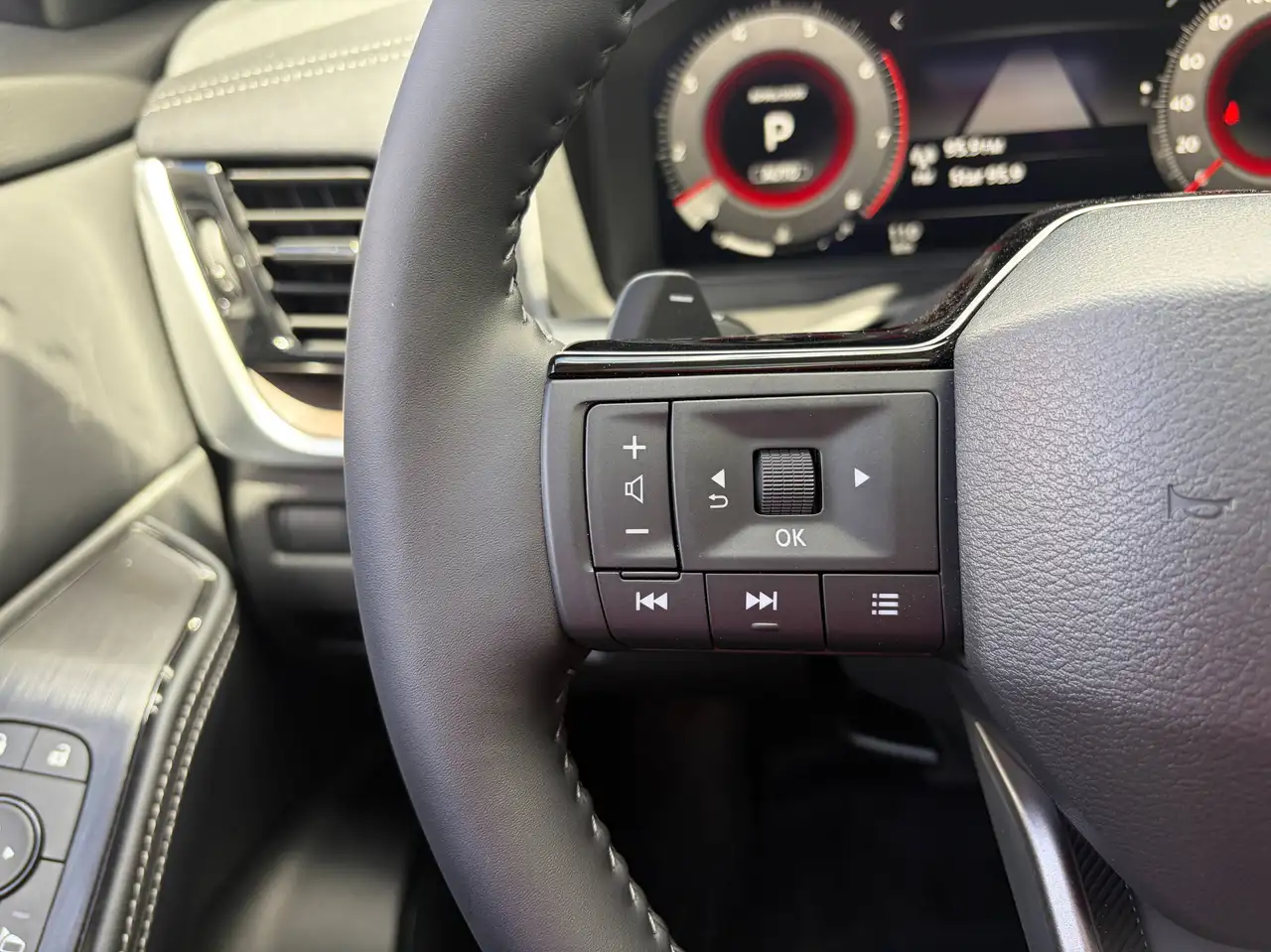 Nissan Rogue photo Nissan Rogue