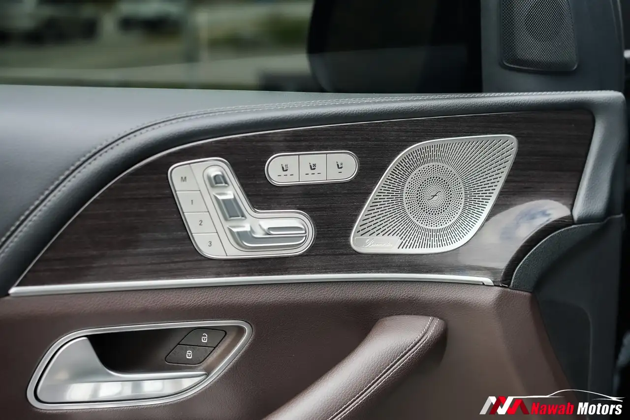 Mercedes-Benz GLS снимка Mercedes-Benz GLS