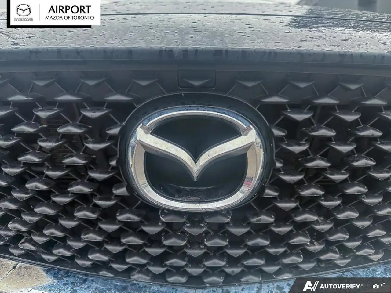 Mazda CX-30 снимка Mazda CX-30