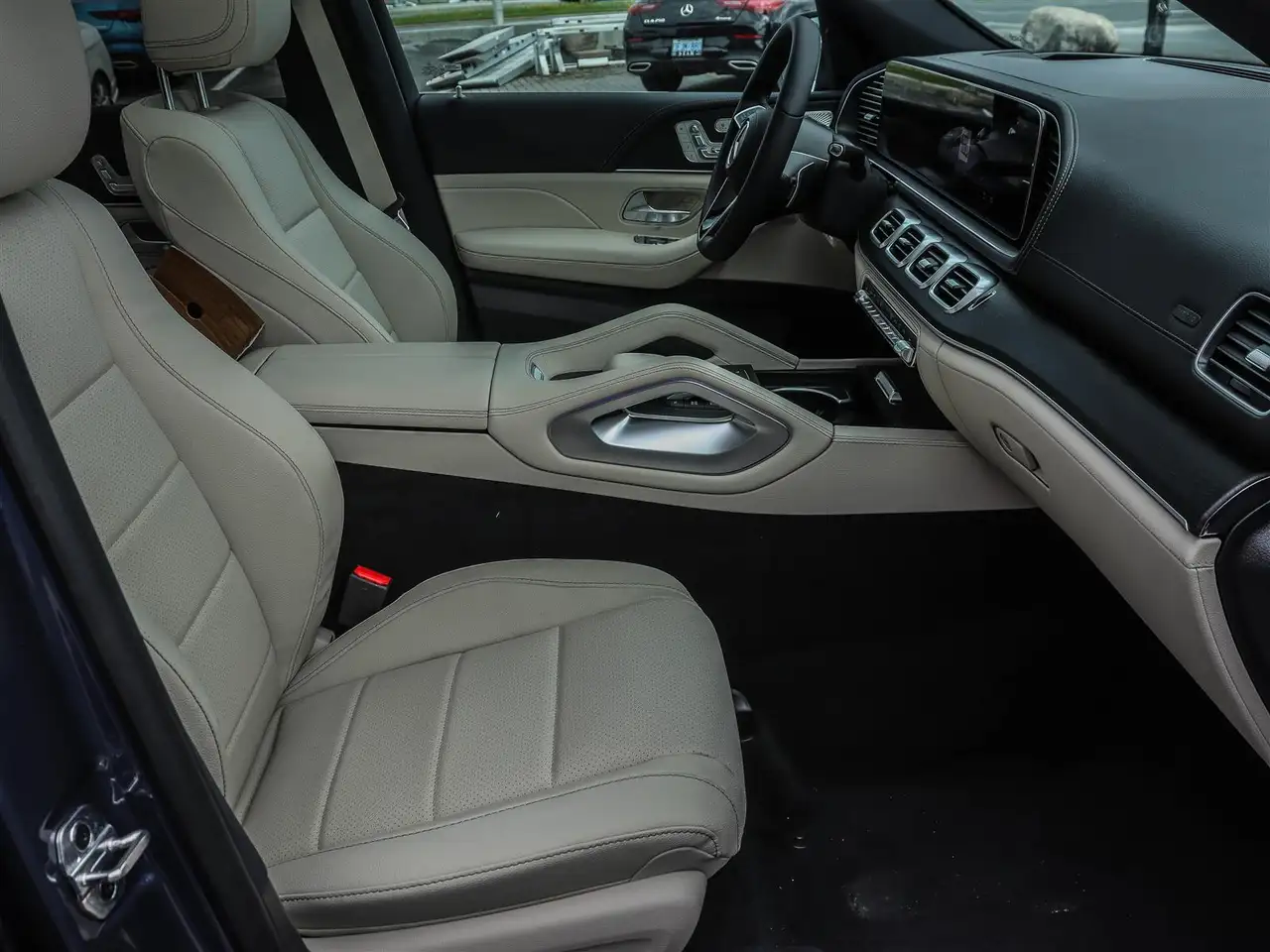 Mercedes-Benz GLE photo Mercedes-Benz GLE