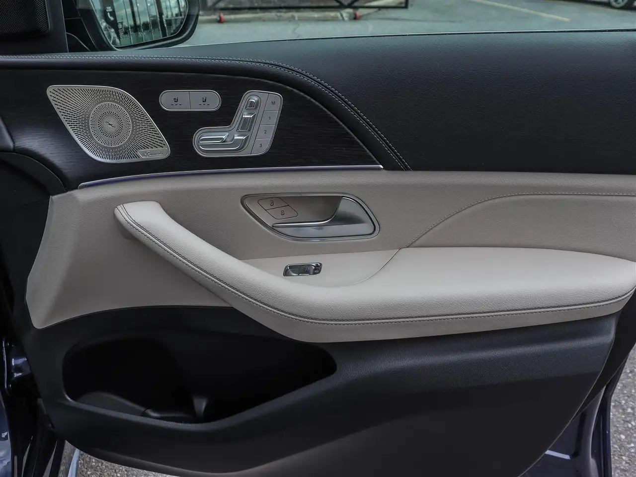 Mercedes-Benz GLE photo Mercedes-Benz GLE