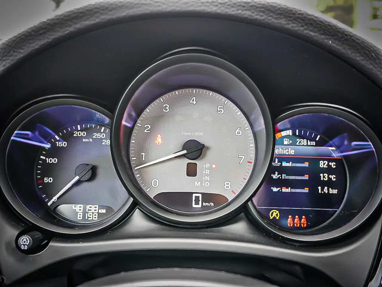 Porsche Macan снимка Porsche Macan