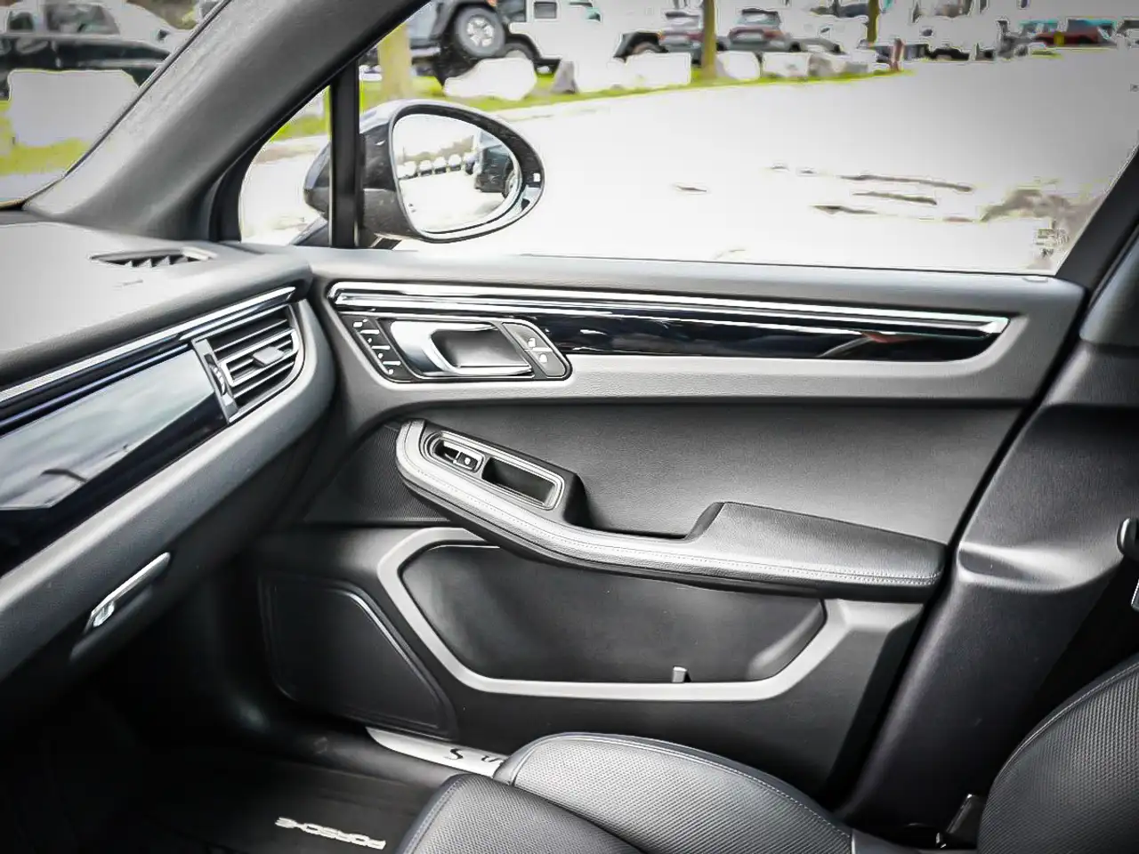 Porsche Macan снимка Porsche Macan
