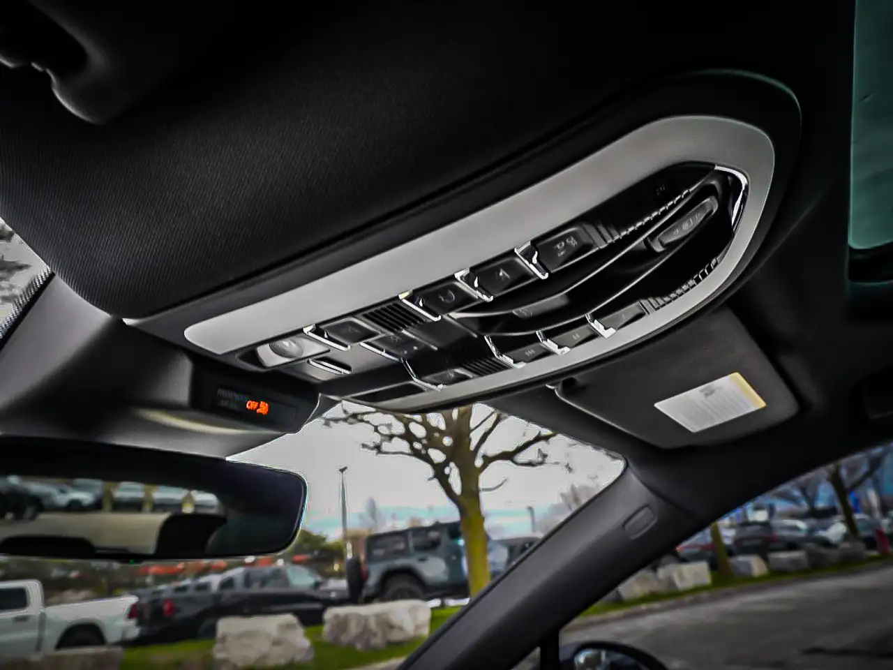 Porsche Macan снимка Porsche Macan