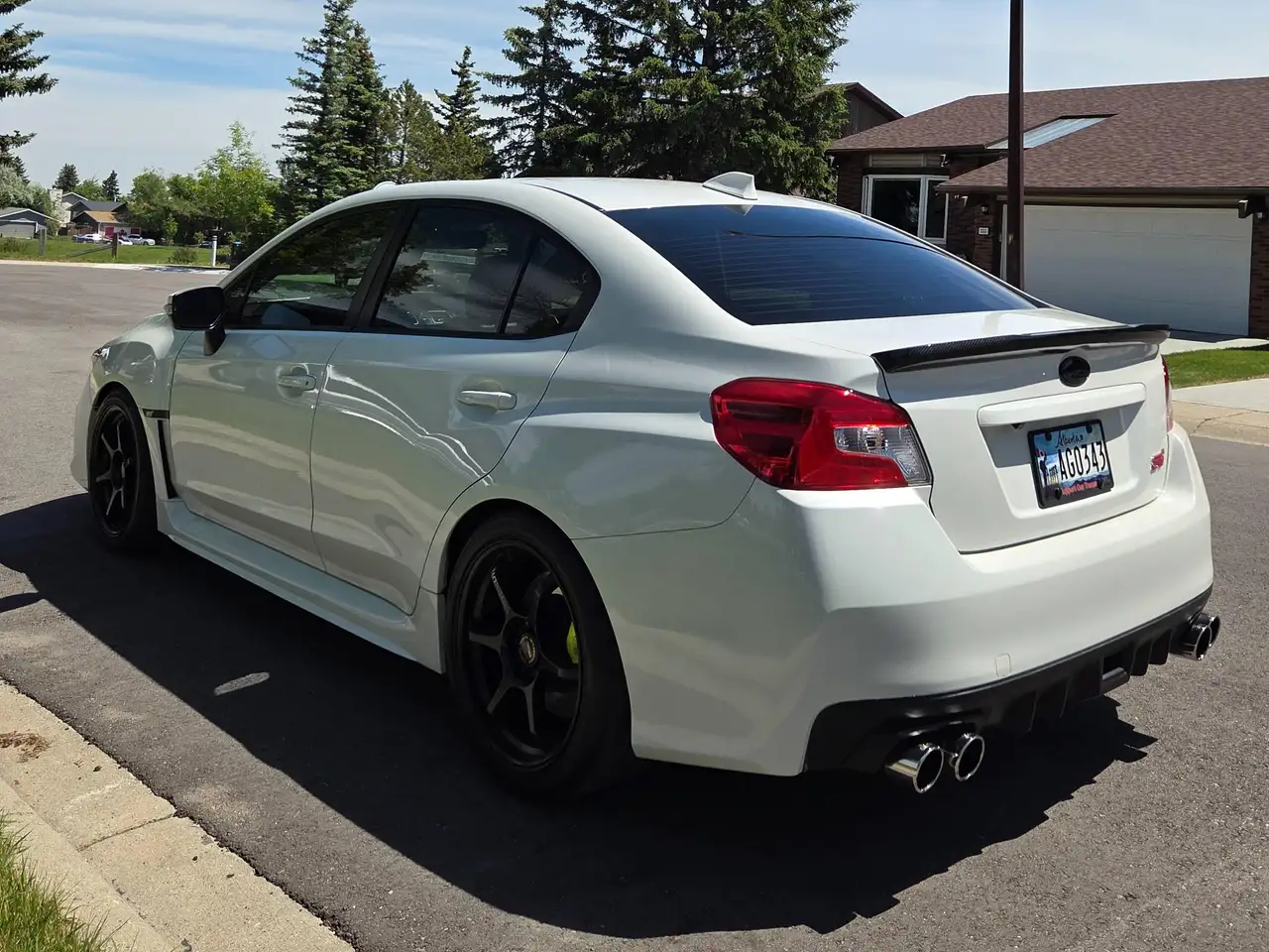 Subaru WRX снимка Subaru WRX