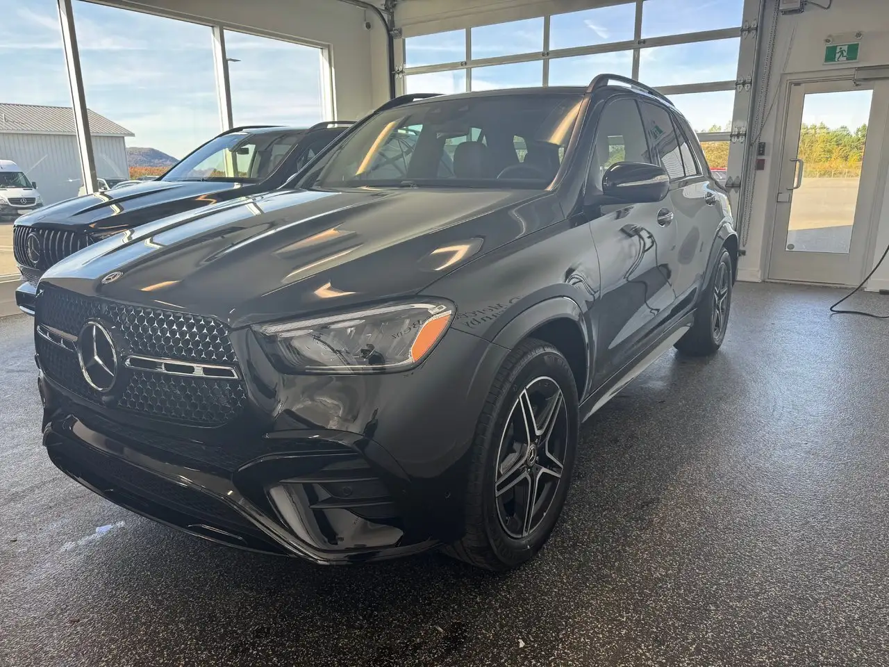 Mercedes-Benz GLE снимка Mercedes-Benz GLE